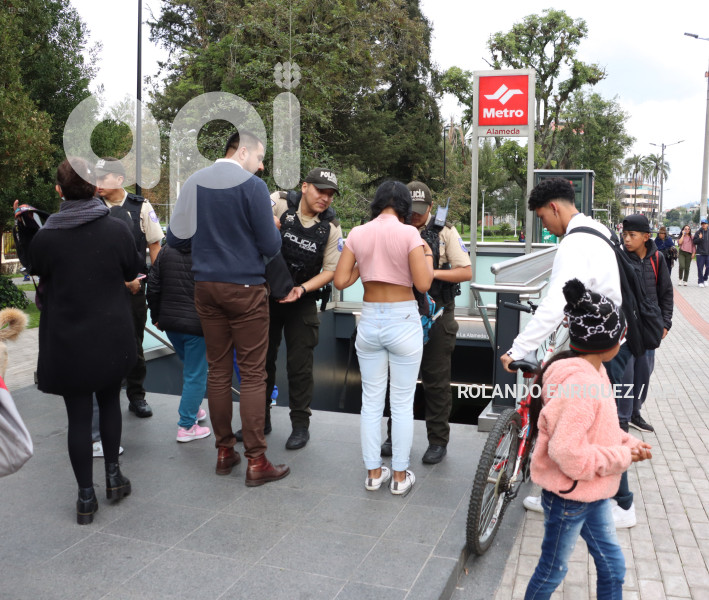 SEGURIDAD-METRO-QUITO