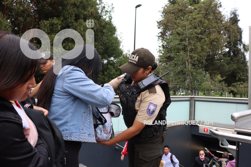 SEGURIDAD-METRO-QUITO