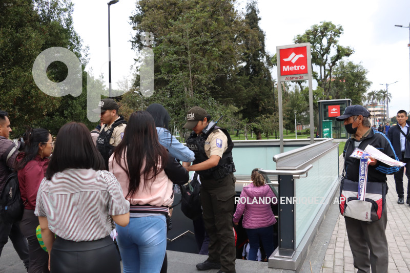 SEGURIDAD-METRO-QUITO