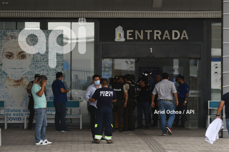 MANTA-EMERGENCIA-ECU-POLICIAS-IESS