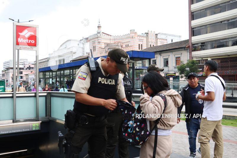 SEGURIDAD-METRO-QUITO