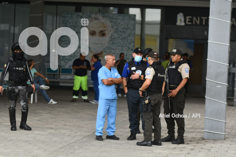 MANTA-EMERGENCIA-ECU-POLICIAS-IESS