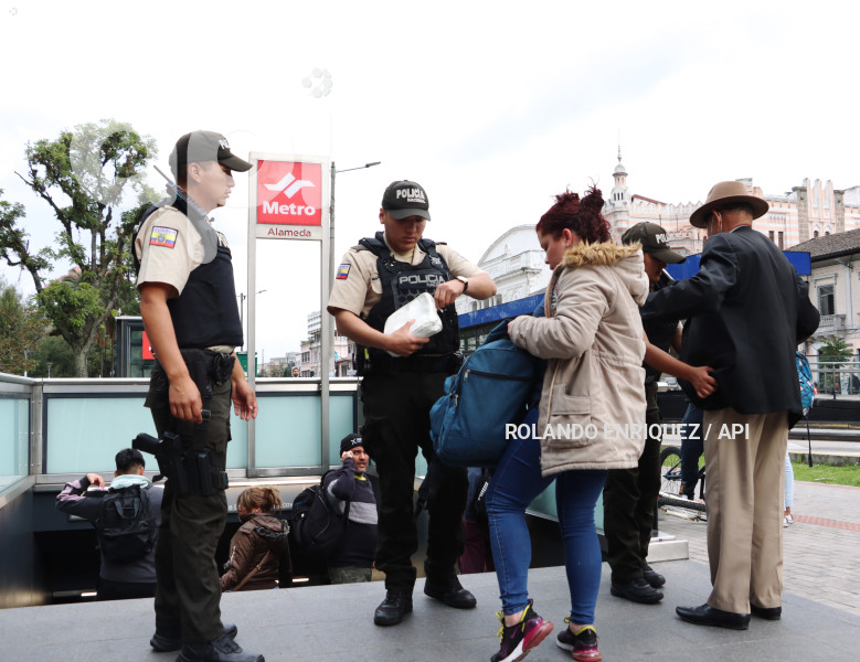 SEGURIDAD-METRO-QUITO