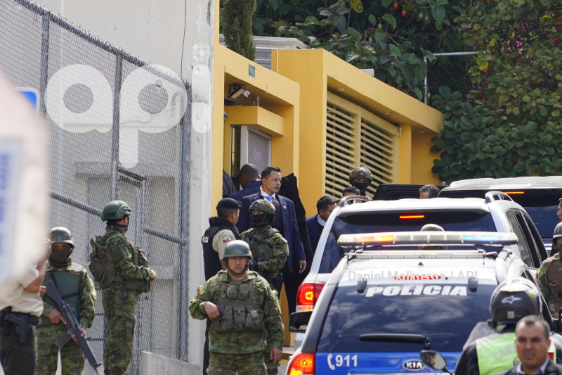 NOBOA EN CANELA