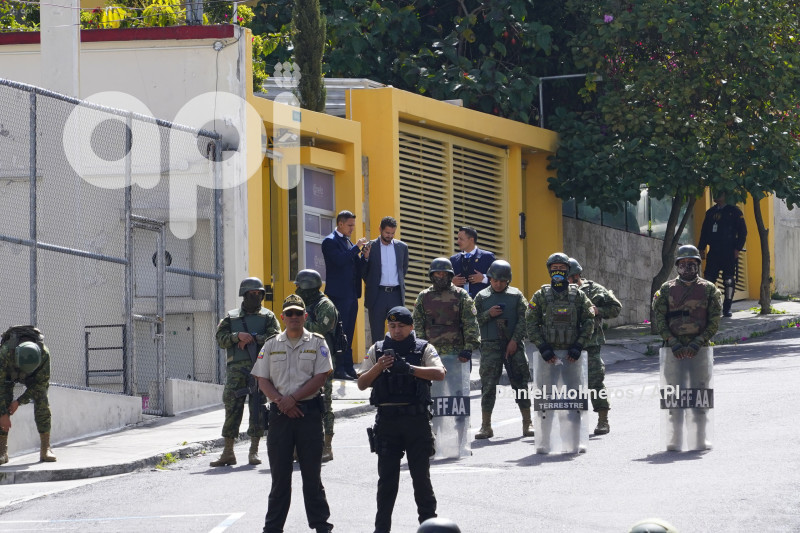 NOBOA EN CANELA