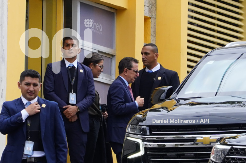 NOBOA EN CANELA
