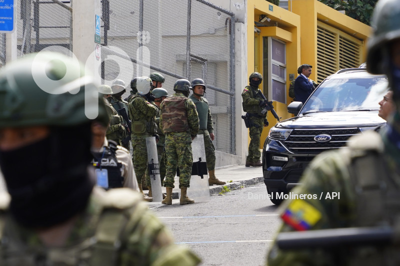 NOBOA EN CANELA