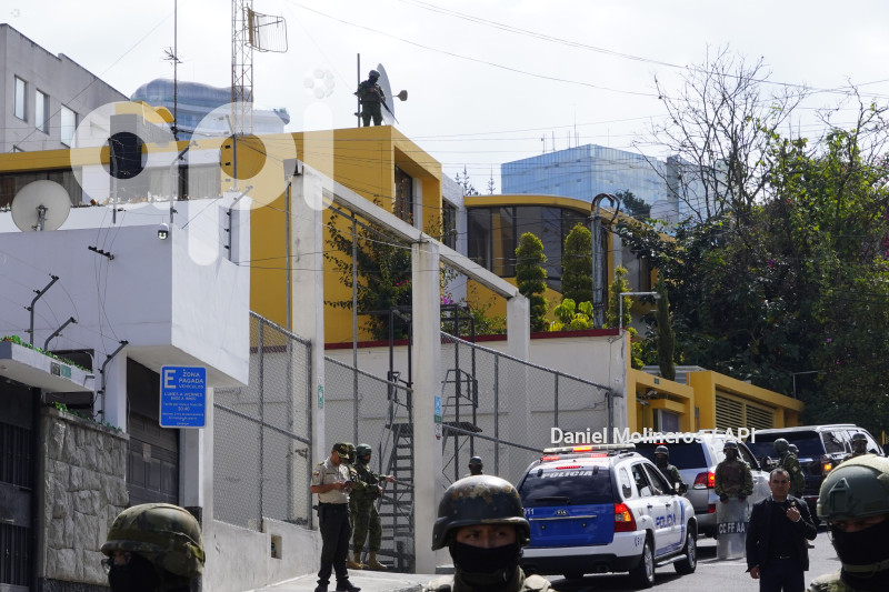 NOBOA EN CANELA