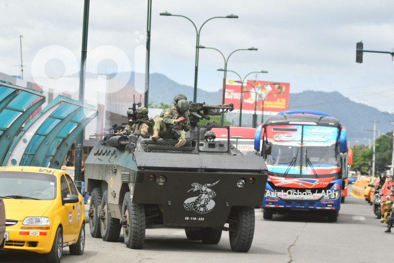 PORTOVIEJO-MILITARES-CONTROLES