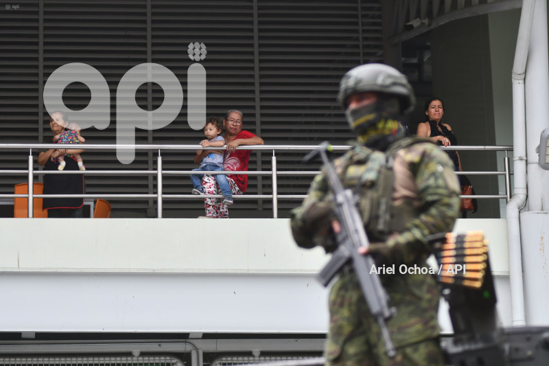 PORTOVIEJO-MILITARES-CONTROLES