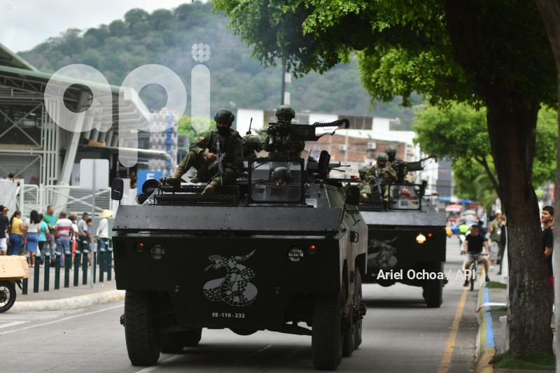 PORTOVIEJO-MILITARES-CONTROLES