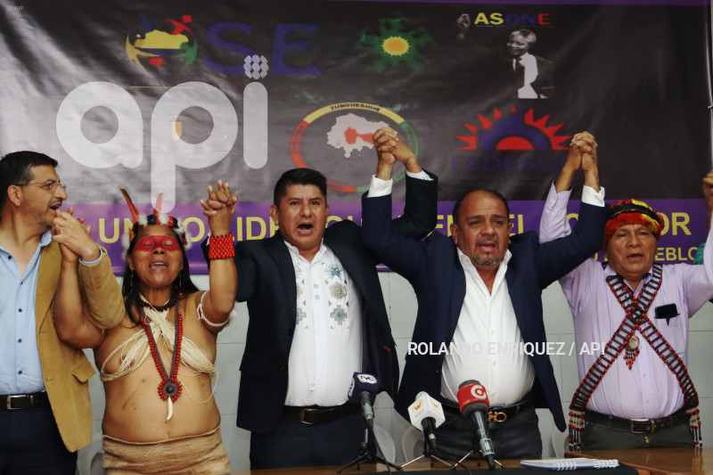 ORGANIZACIONES-SOCIALES-RESPALDAN-NOBOA