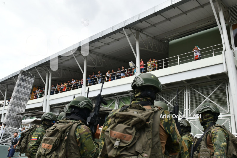 PORTOVIEJO-MILITARES-CONTROLES