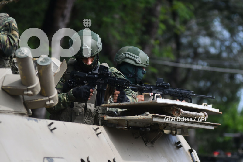 PORTOVIEJO-MILITARES-CONTROLES