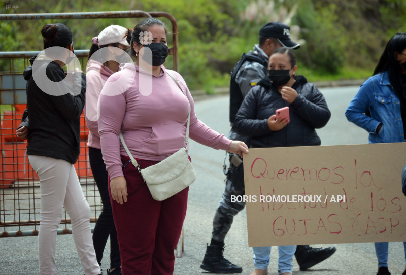 CUENCA-FAMILIARES GUIAS PENITENCIARIOS SECUESTRADOS