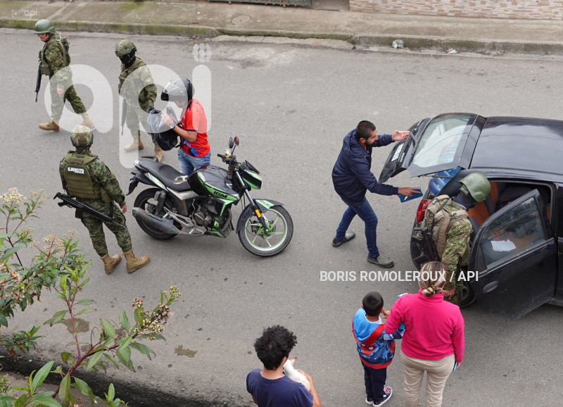 CUENCA-OPERATIVO MILITAR-EXTERIORES CARCEL-TURI