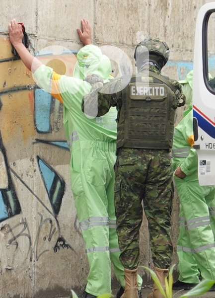 CUENCA-OPERATIVO MILITAR-EXTERIORES CARCEL-TURI