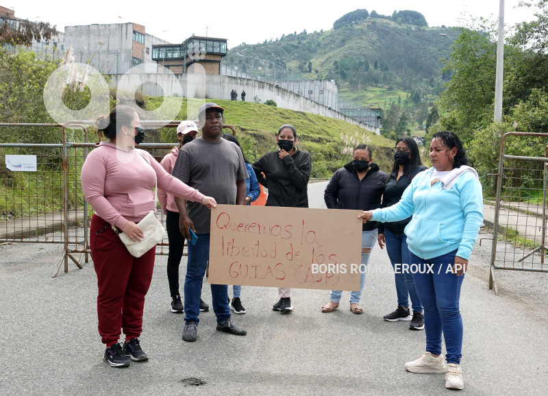 CUENCA-FAMILIARES GUIAS PENITENCIARIOS SECUESTRADOS