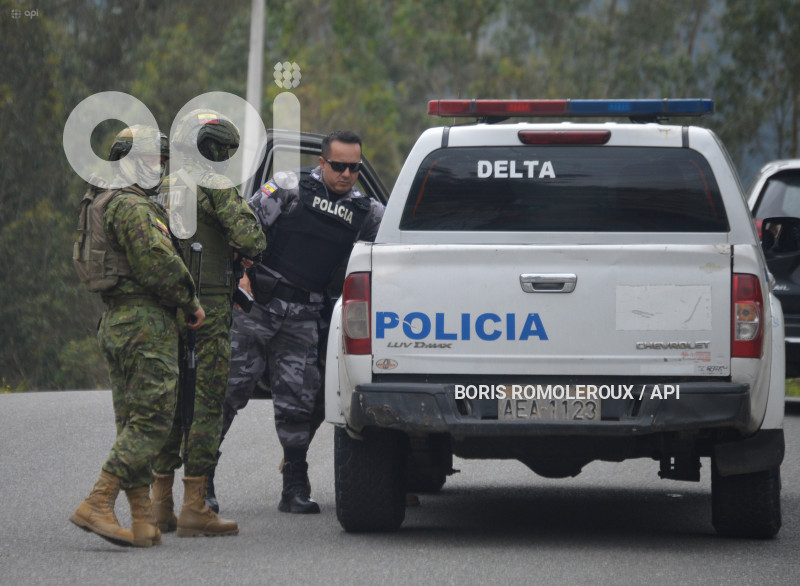 CUENCA-OPERATIVO MILITAR-EXTERIORES CARCEL-TURI