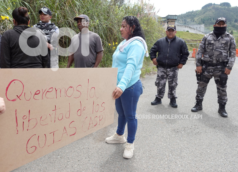CUENCA-FAMILIARES GUIAS PENITENCIARIOS SECUESTRADOS