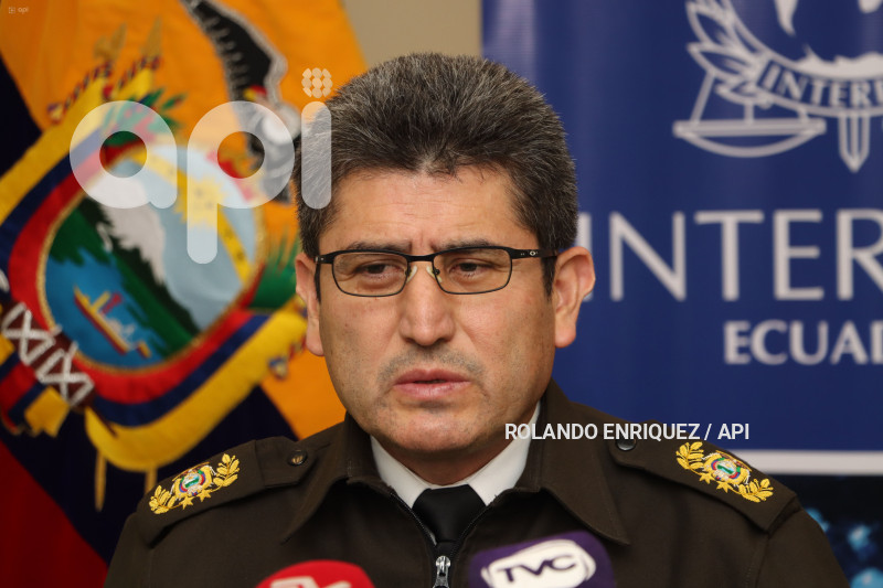 RUEDA-PRENSA-DEPORTACION-SALCEDO-AEROPUERTO