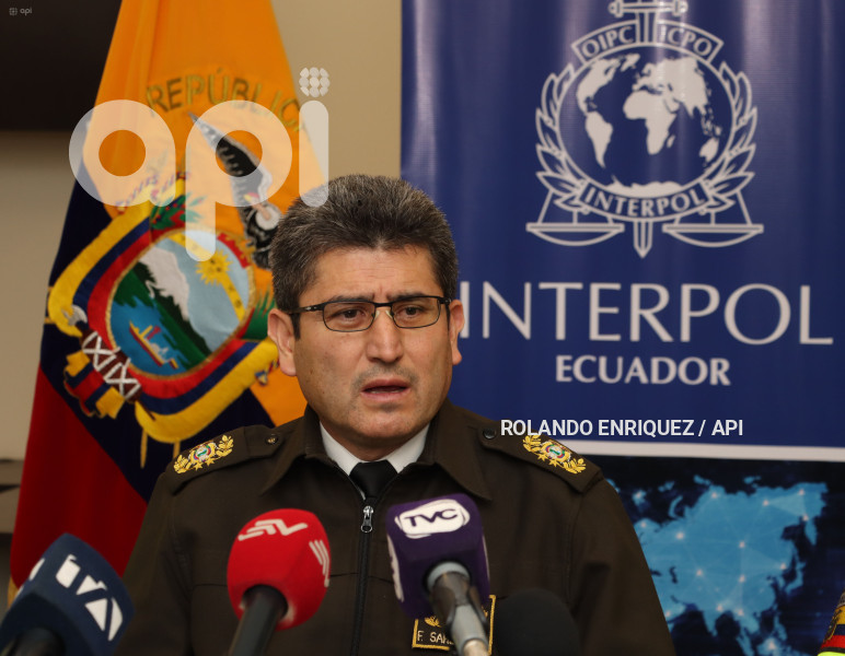 RUEDA-PRENSA-DEPORTACION-SALCEDO-AEROPUERTO