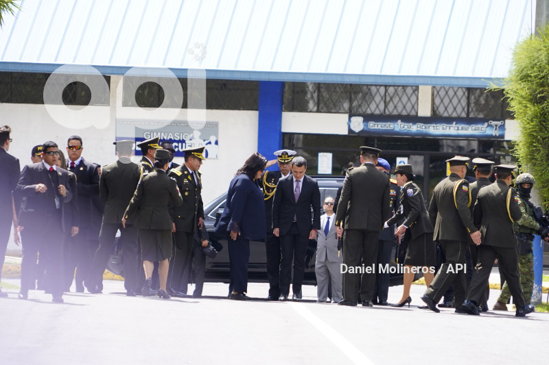 NOBOA EQUIPOS POLICIA