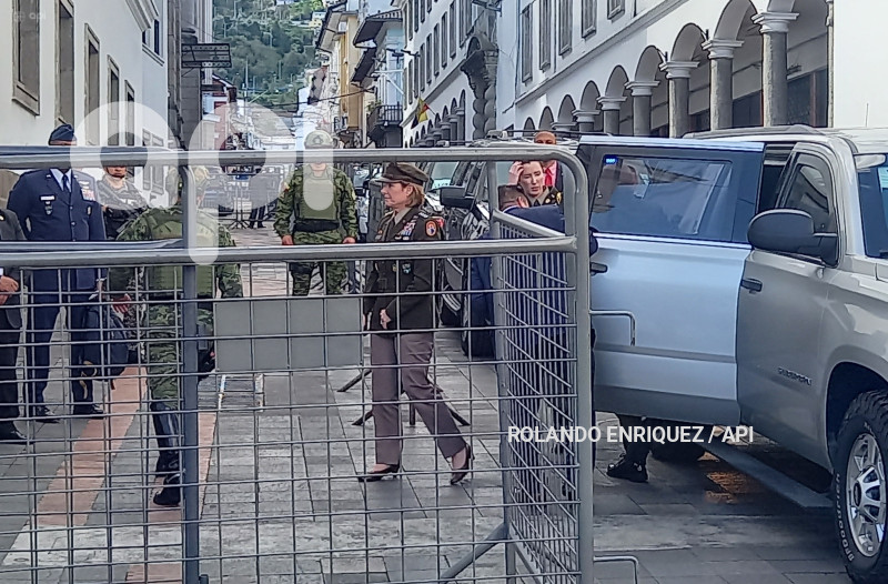 RUEDA-PRENSA-REUNION-COMANDO-SUR