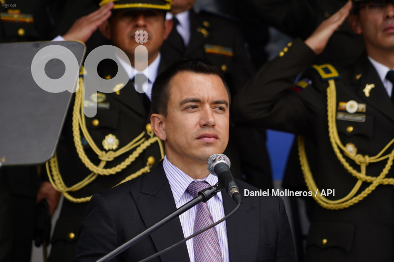 NOBOA EQUIPOS POLICIA