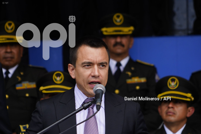 NOBOA EQUIPOS POLICIA