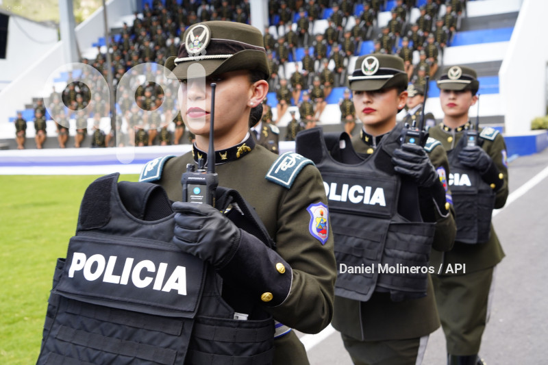 NOBOA EQUIPOS POLICIA
