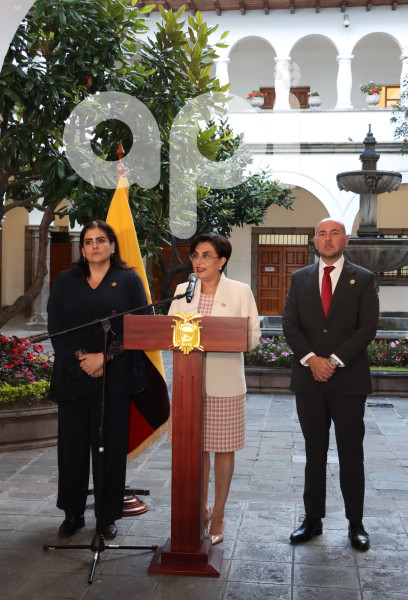 RUEDA-PRENSA-REUNION-COMANDO-SUR