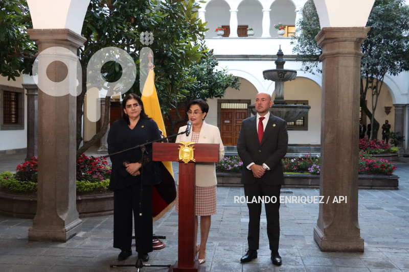 RUEDA-PRENSA-REUNION-COMANDO-SUR