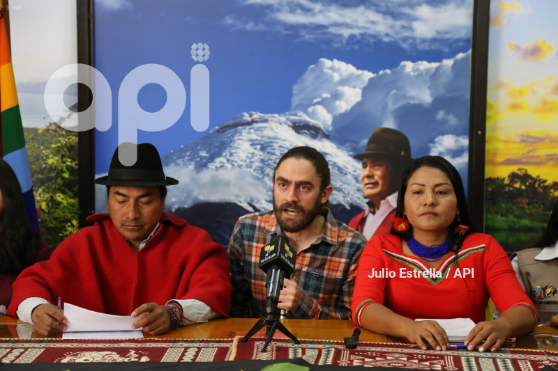 POL RUEDA DE PRENSA CONAIE YASUNI