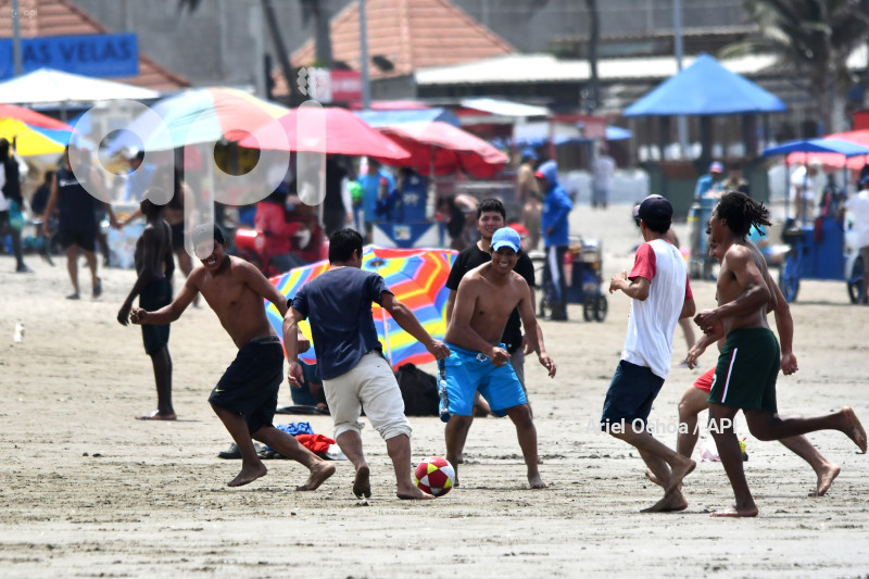 MANTA-SURF-TURISMO-EMERGENCIA-NACIONAL