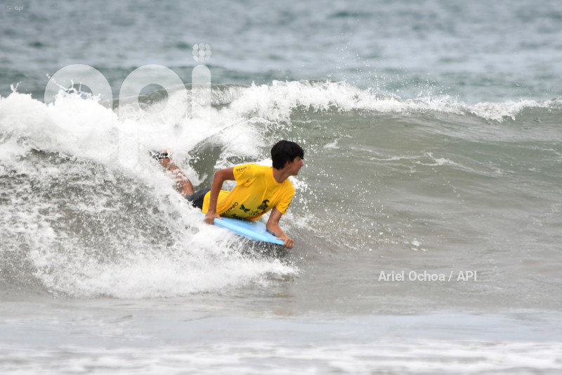 MANTA-SURF-TURISMO-EMERGENCIA-NACIONAL