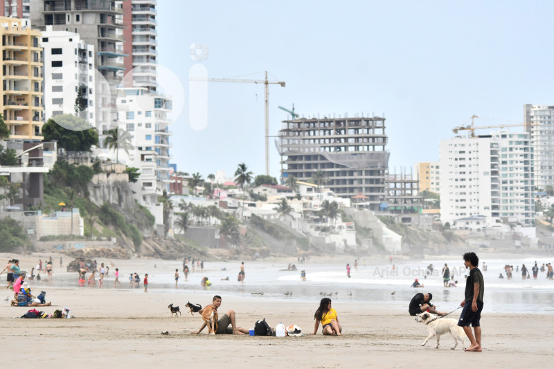 MANTA-SURF-TURISMO-EMERGENCIA-NACIONAL