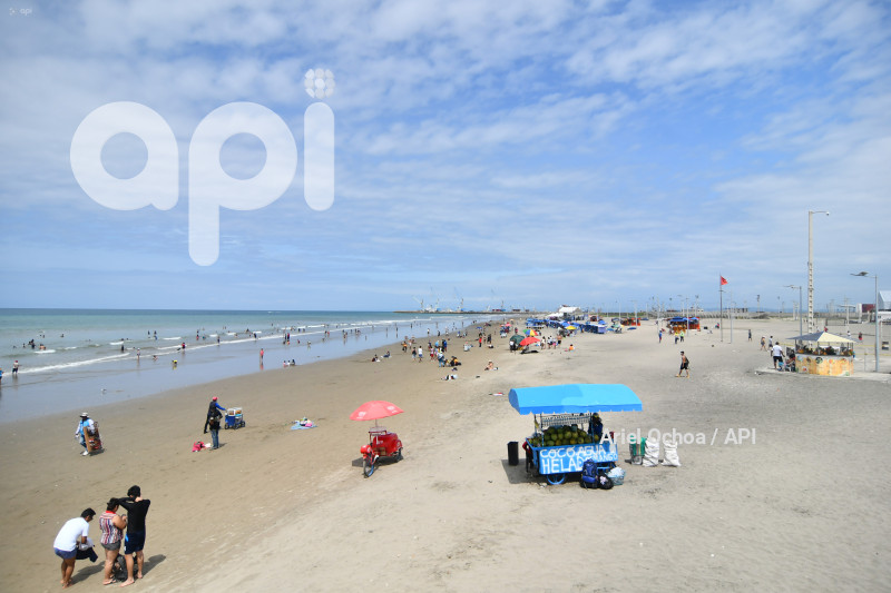 MANTA-SURF-TURISMO-EMERGENCIA-NACIONAL