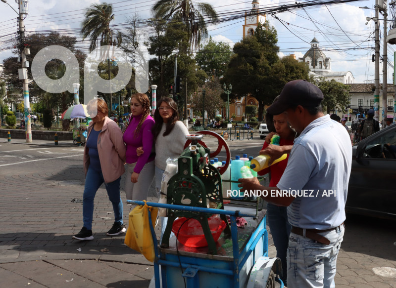 INSTENSO-CALOR-CAYAMBE