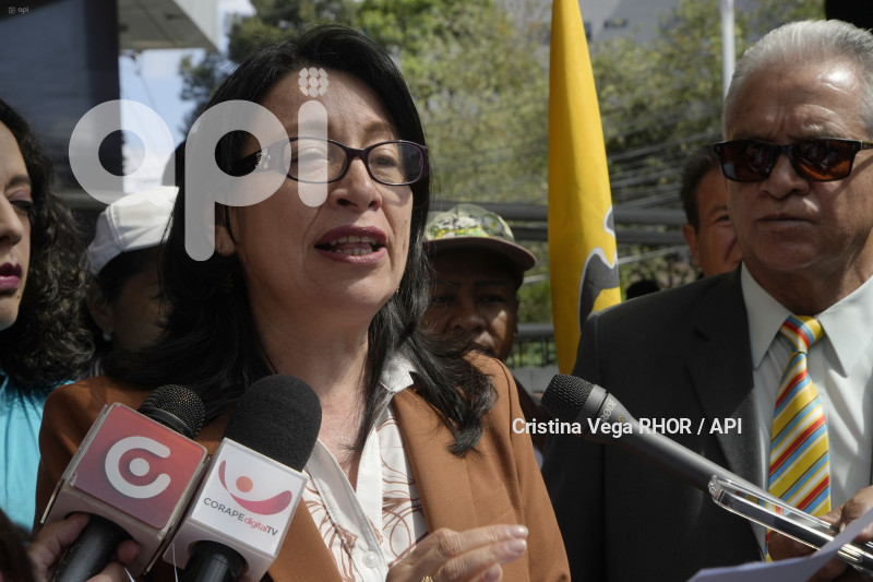SOLANDA-GOYES-RUEDA-PRENSA