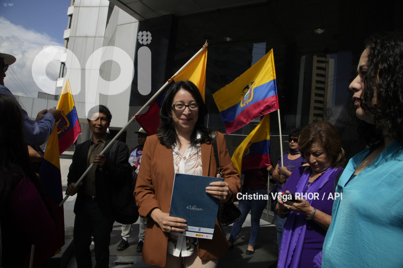 SOLANDA-GOYES-RUEDA-PRENSA
