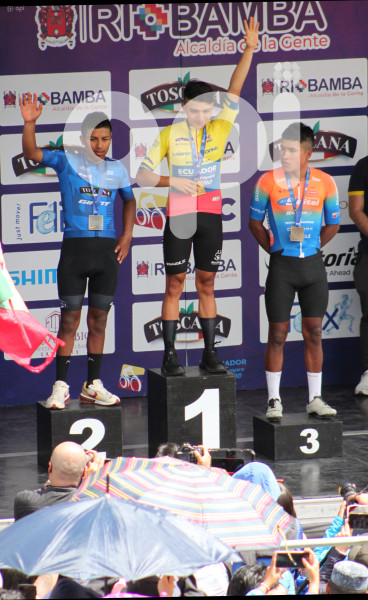 CICLISMO-NACIONAL-RUTA-RIOBAMBA
