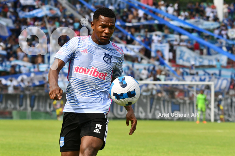FBL-DELFIN-EMELEC-AMISTOSO