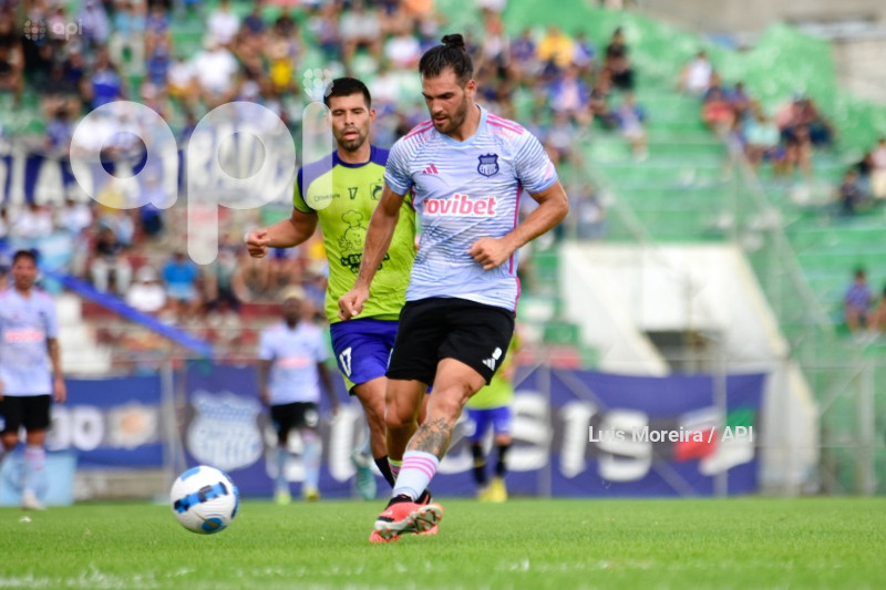 FBL-DELFIN-EMELEC-AMISTOSO