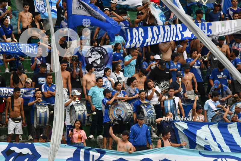 FBL-DELFIN-EMELEC-AMISTOSO