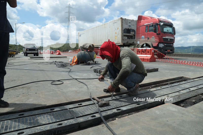 GYE-CAMBIO JUNTAS PUENTE