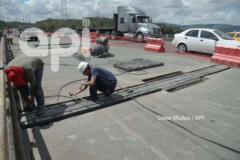 GYE-CAMBIO JUNTAS PUENTE