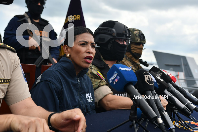 MANTA-DETENIDOS-DROGA-PUERTO