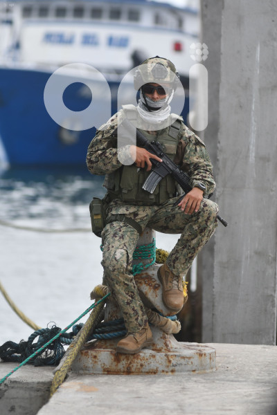 MANTA-DETENIDOS-DROGA-PUERTO