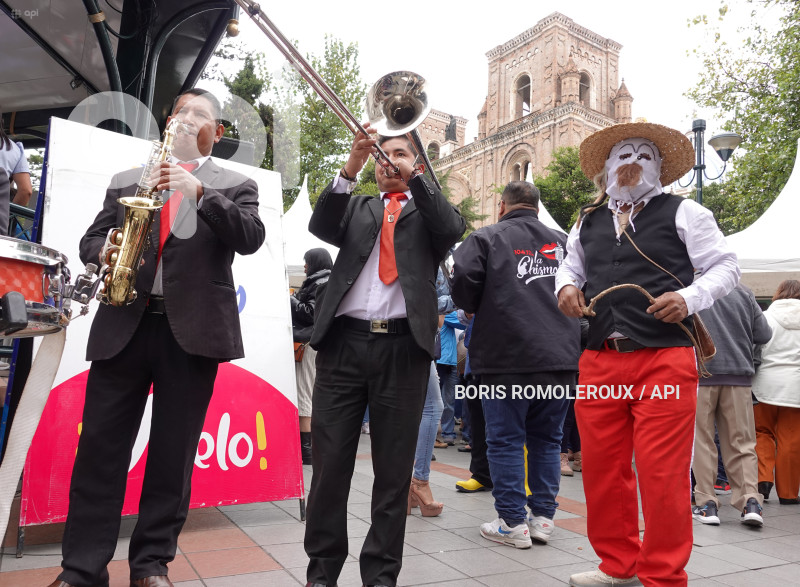 CUENCA-LANZAMIENTO-CARNAVAL EN PAUTE